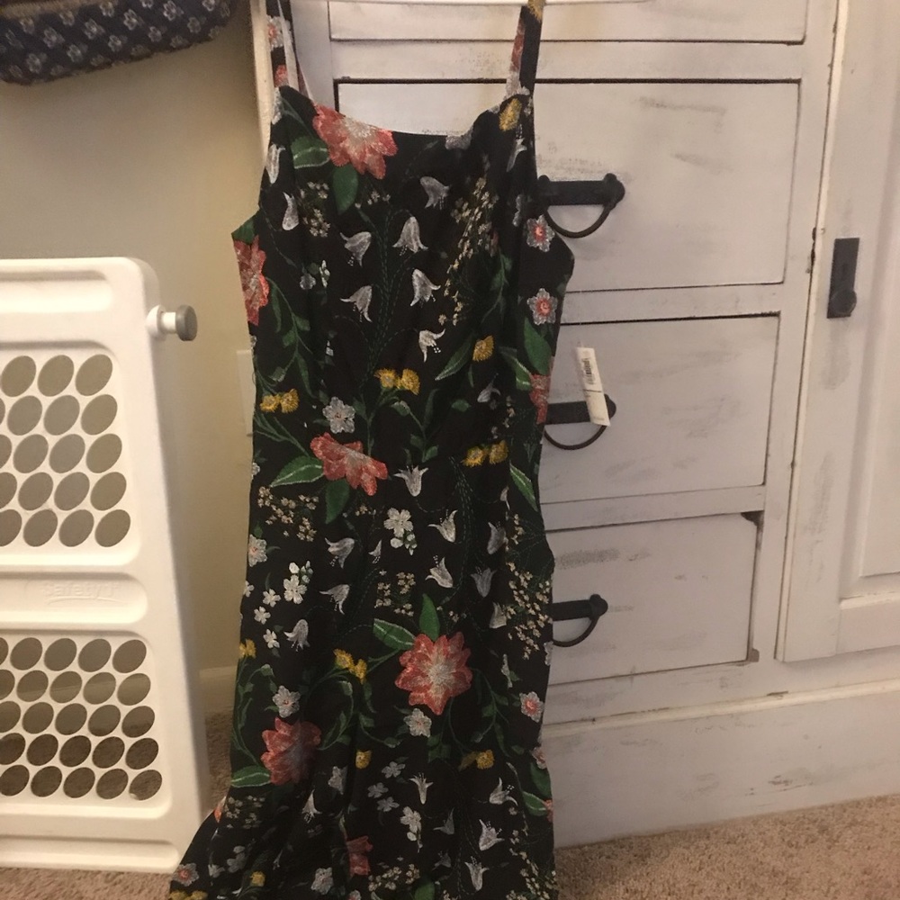 Black floral pants suit